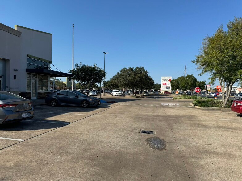More Photos Of 11805-11921 Westheimer Rd, Houston Fast Food For Lease
