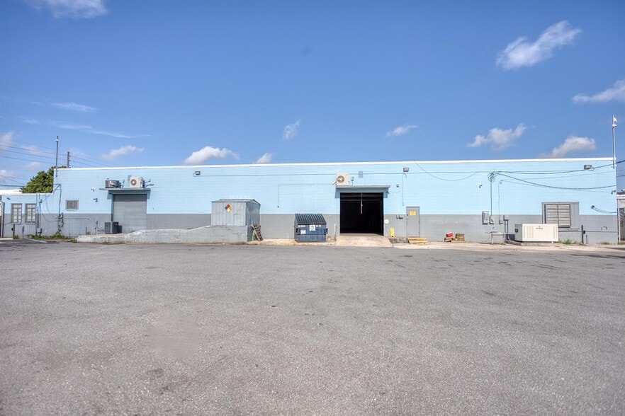 More Photos Of 1201 W Jackson St, Orlando Warehouse For Sale
