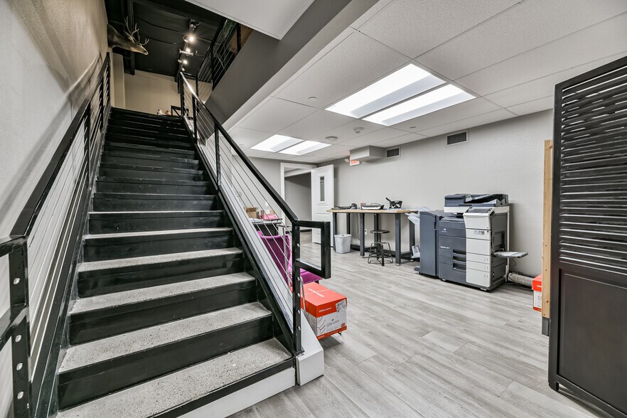 More Photos Of 1222 W Main St, Tomball Religious Facility For Sale