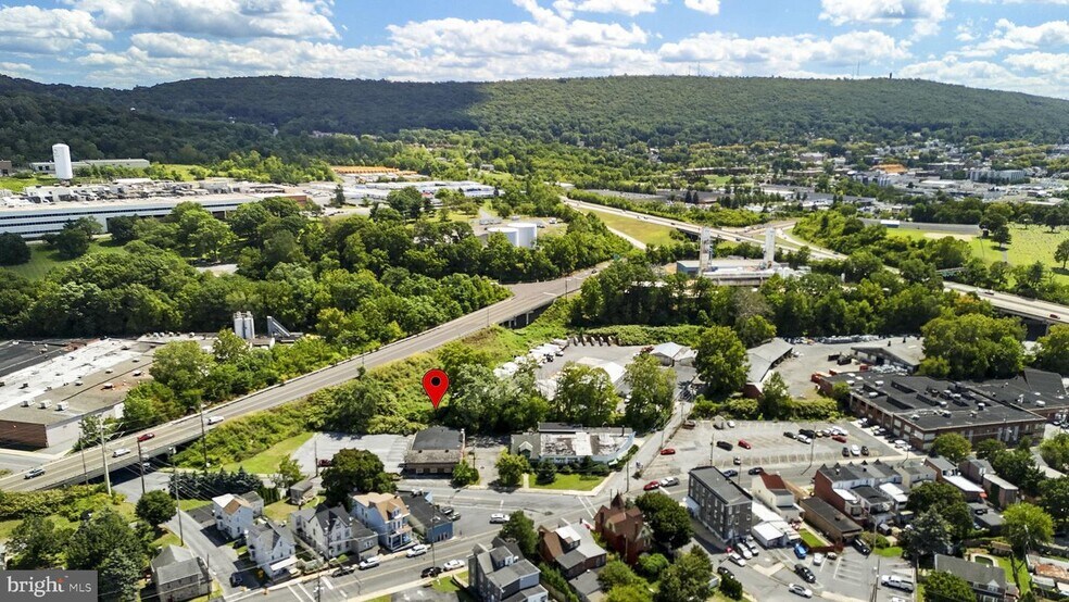 More Photos Of 5 Spring Valley Rd, Reading Restaurant For Sale