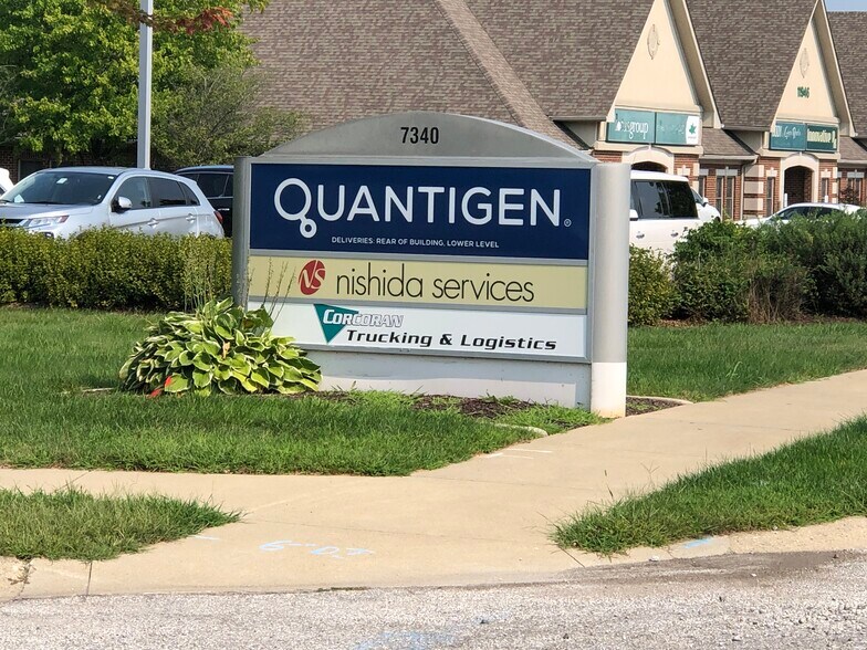 More Photos Of 7340 Crossing Pl, Fishers Medical For Lease