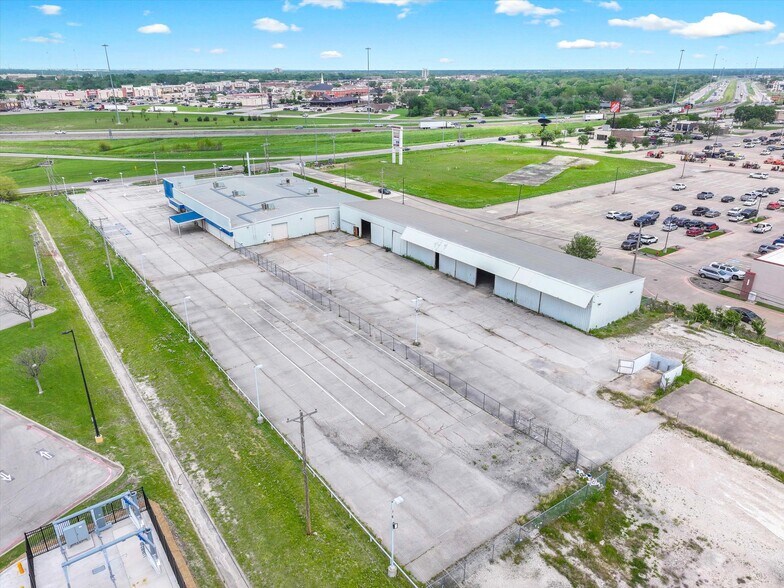 More Photos Of 7311 I-30 E, Greenville Distribution For Sale