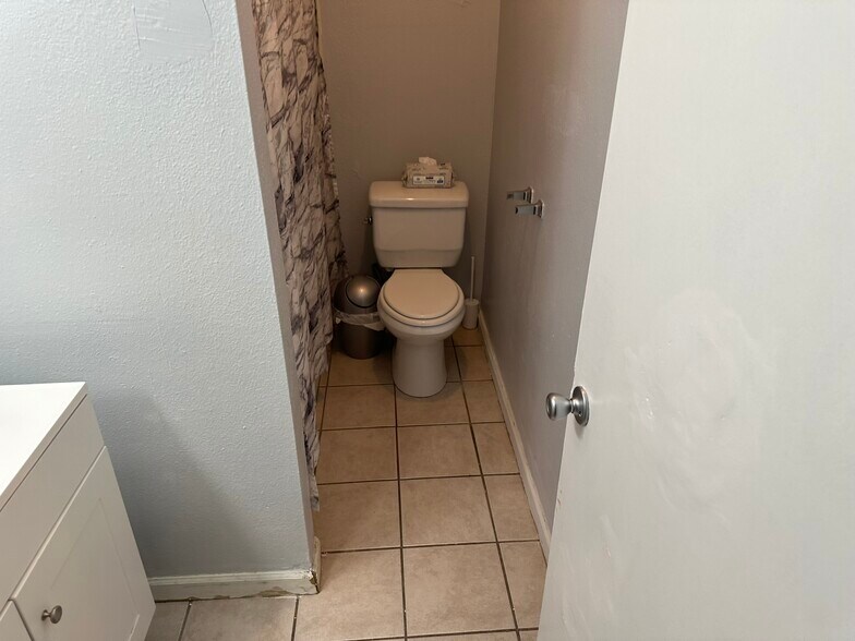 More Photos Of 3423-3425 Charleston Ct, Stockton Apartments For Sale