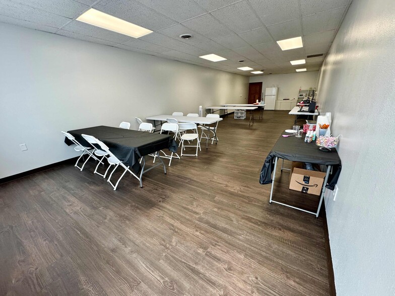 More Photos Of 115-159 Marion Blvd, Marion General Retail For Lease