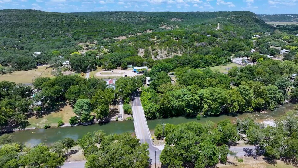 Primary Photo Of 2001 Ponderosa Dr, New Braunfels Specialty For Sale