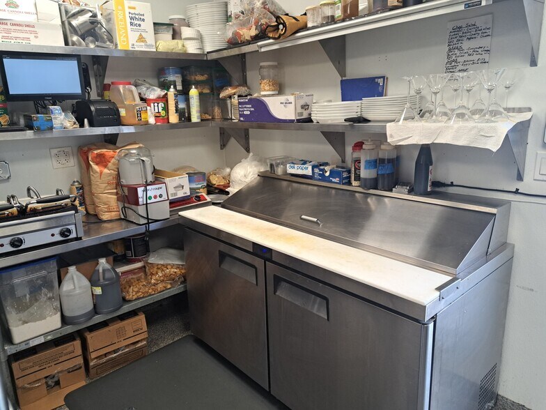 More Photos Of 1959-3310 NE Jensen Beach Blvd, Jensen Beach Storefront Retail Office For Sale