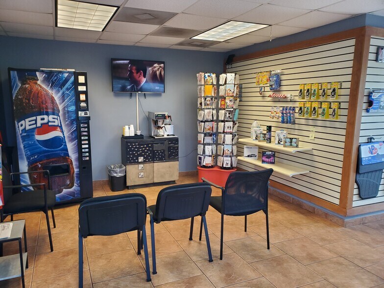 More Photos Of 4732 Tamiami Trl, Port Charlotte General Retail For Sale