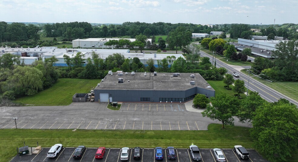 More Photos Of 1512 Woodland Dr, Saline Warehouse For Sale