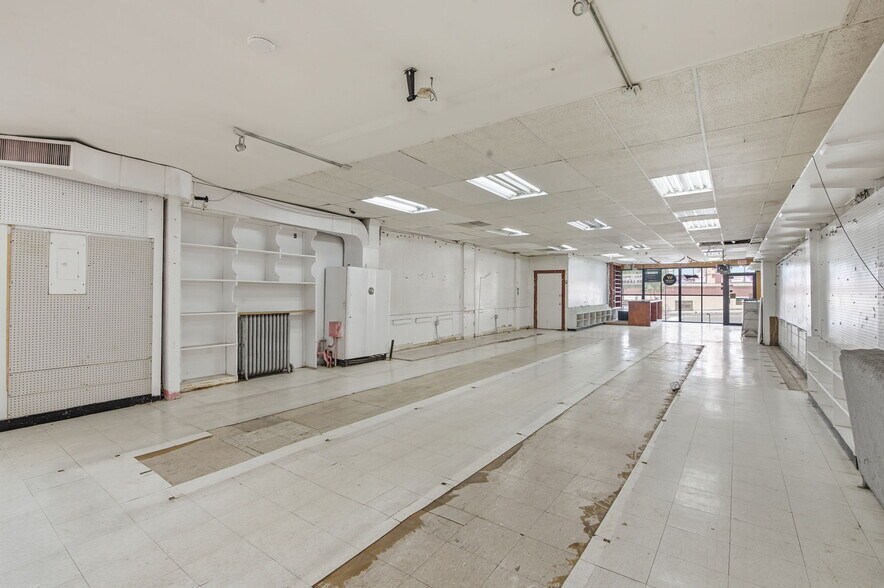 More Photos Of 7 New Main St, Haverstraw Storefront Retail Residential For Lease