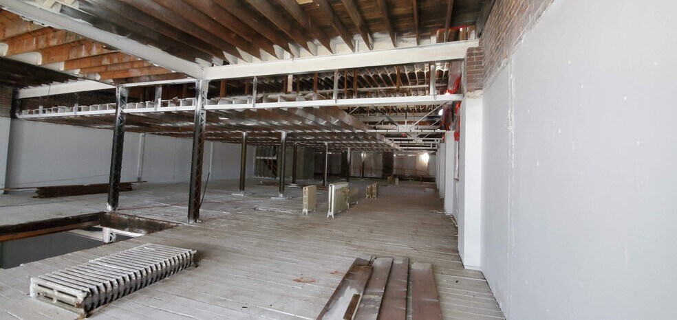 More Photos Of 1605 Central Ave, Cheyenne Loft Creative Space For Sale