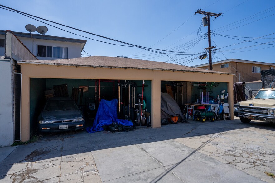 More Photos Of 8612 Beverlywood St, Los Angeles Apartments For Sale