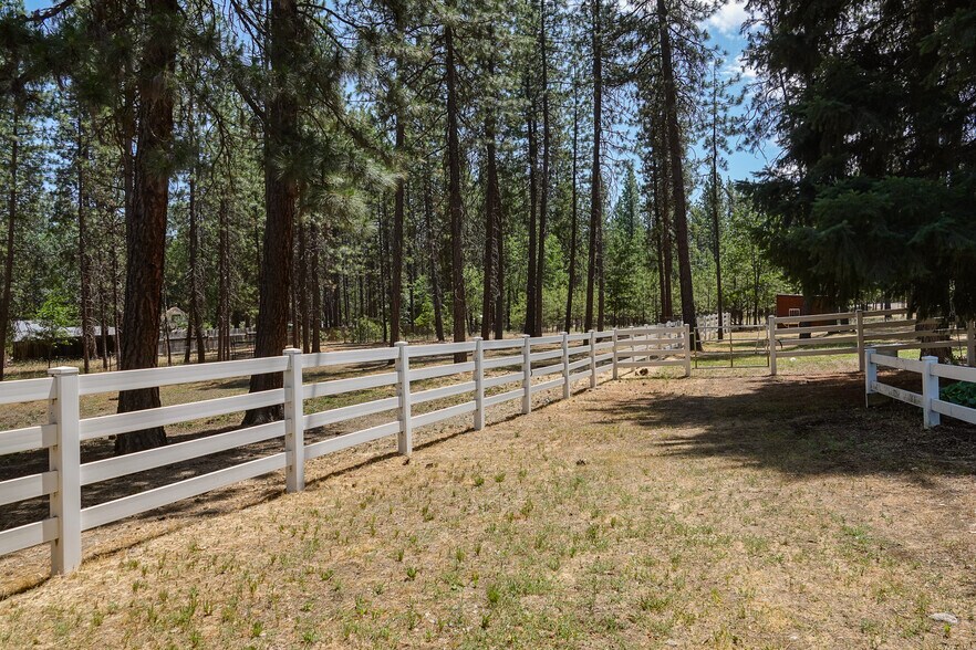 More Photos Of 4216 N Highway 3, Etna Land For Sale