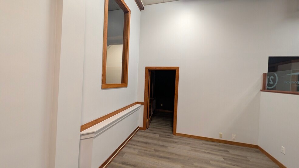More Photos Of 316 N 2nd Ave, Sandpoint Office For Sale