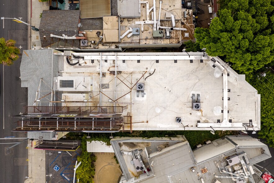 More Photos Of 8228 W Sunset Blvd, Los Angeles Office For Lease