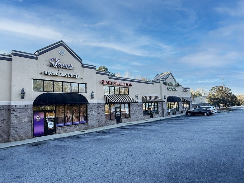 More Photos Of 6880 Douglas Blvd, Douglasville General Retail For Lease