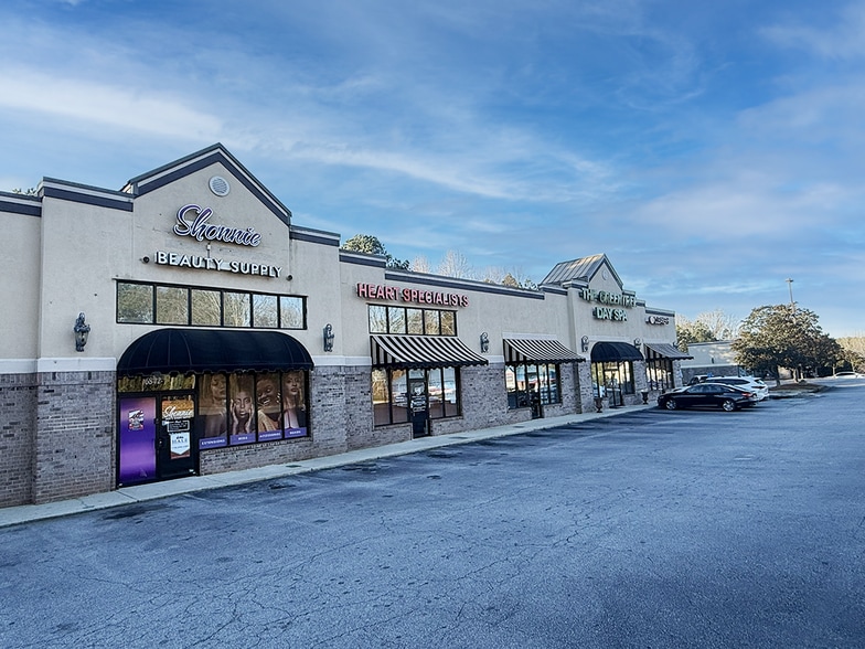 More Photos Of 6880 Douglas Blvd, Douglasville General Retail For Lease