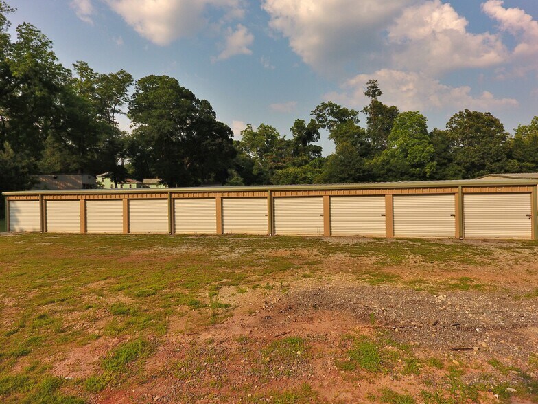 More Photos Of 323 Fulton St, Dadeville Flex For Sale