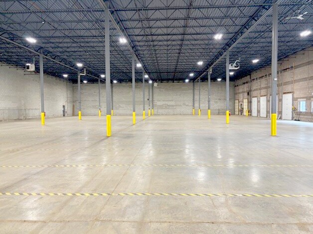 More Photos Of 377 Ballardvale St, Wilmington Warehouse For Lease