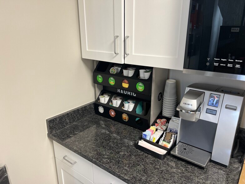 More Photos Of 1130 Ogletown Rd, Newark Coworking Space