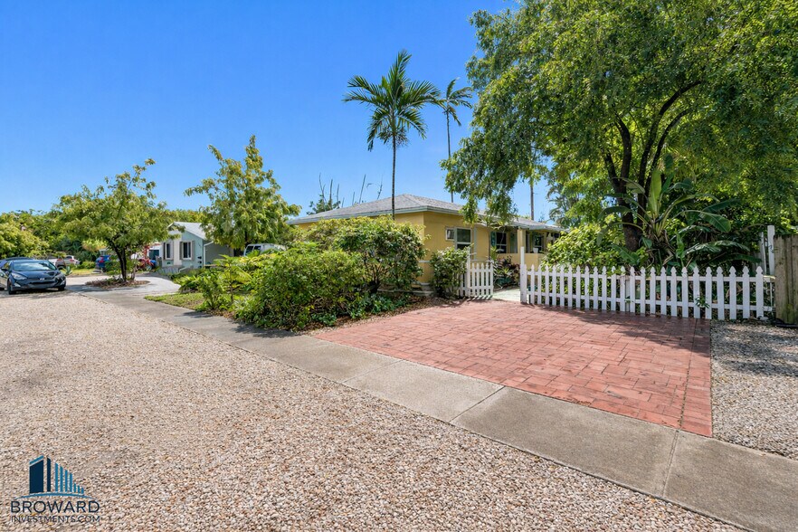 More Photos Of 255 SW 15th St, Dania Beach Apartments For Sale