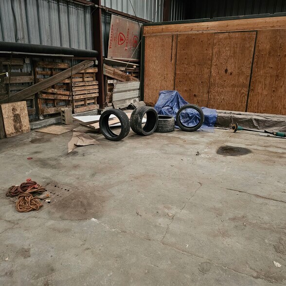 More Photos Of 3425 Terrace St, Kansas City Warehouse For Sale