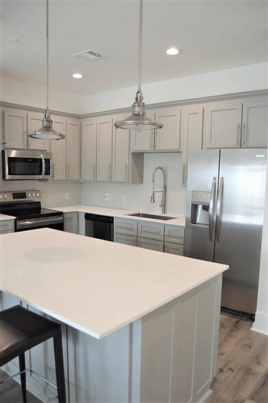 More Photos Of 141 Napoleon St, Baton Rouge Multifamily For Sale