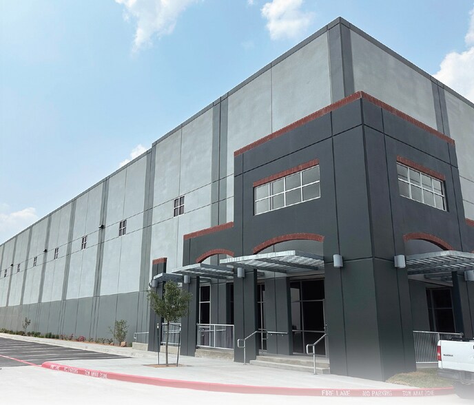 More Photos Of 1201 E Capote Central Ave, Pharr Warehouse For Lease