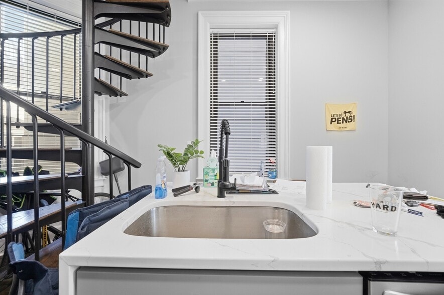 More Photos Of 428-430 Elizabeth St, Cincinnati Apartments For Sale