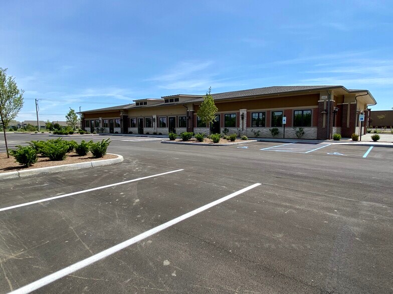 More Photos Of 15481 Union Chapel Rd, Noblesville Storefront Retail Office For Lease