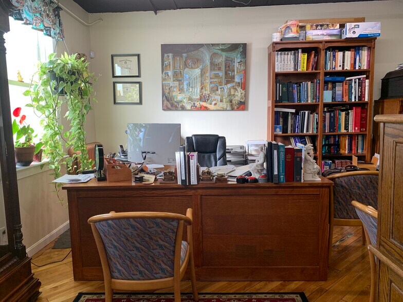 More Photos Of 22 Laurel St, Leominster Warehouse For Sale