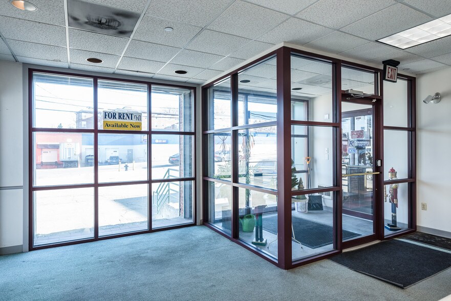 More Photos Of 45 Electric Ave, Brighton Flex For Sale