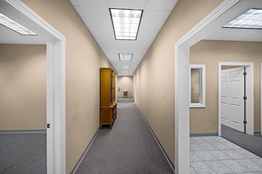 More Photos Of 107 Shannon St, Jackson Office For Sale