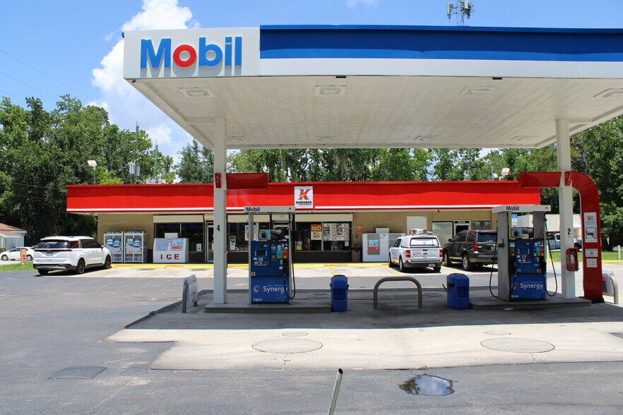 More Photos Of 1790 State Road 13, Jacksonville Convenience Store For Lease