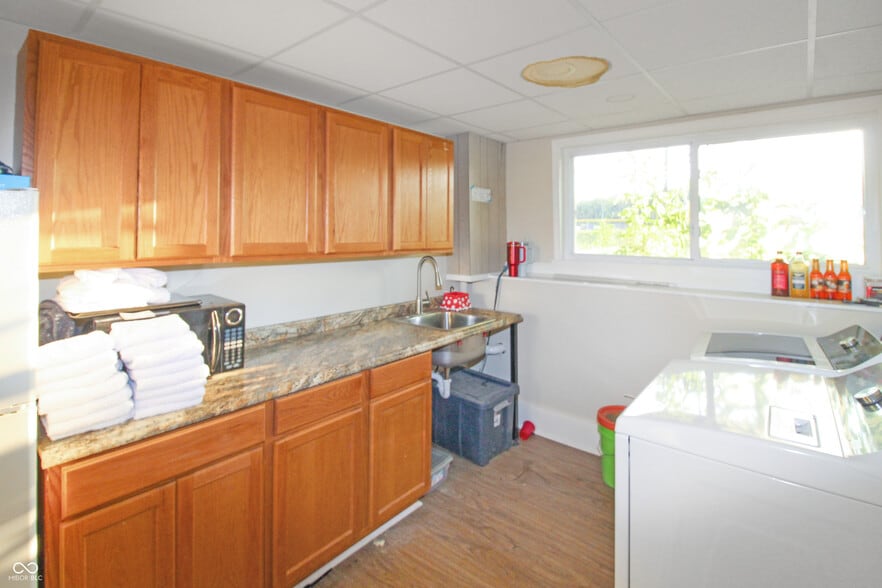 More Photos Of 103 S County Road 625 E, Avon Office For Sale