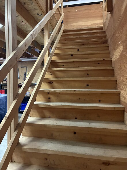 More Photos Of 1011 Hoosick Rd, Troy Storefront Retail Residential For Sale