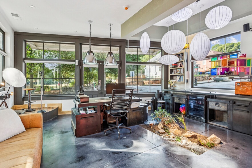 More Photos Of 692 Kirkwood Ave SE, Atlanta Storefront Retail Residential For Sale