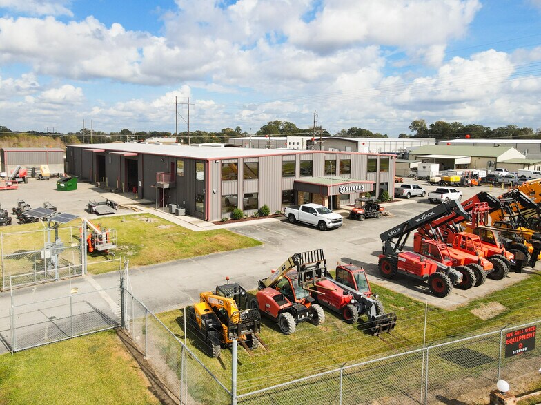More Photos Of 3721 Highway 90 E, Broussard Light Distribution For Lease