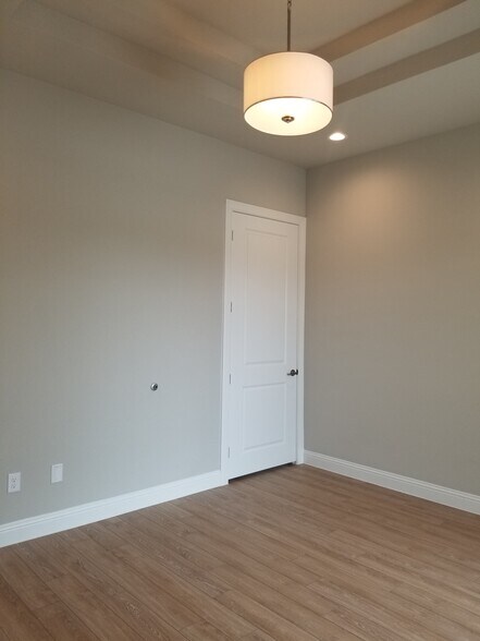 More Photos Of 3721 S Stonebridge Dr, McKinney Unknown For Lease