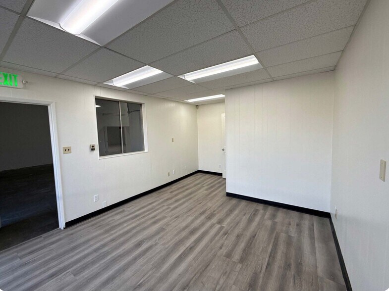 More Photos Of 250 S Maple Ave, South San Francisco Warehouse For Lease