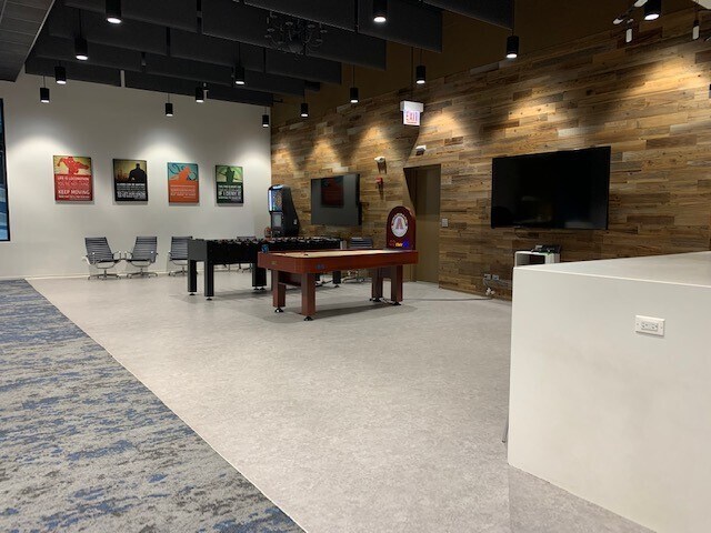 More Photos Of 300 Park Blvd, Itasca Office For Lease