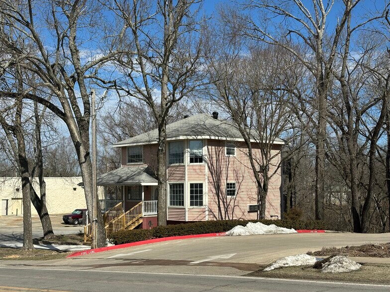 More Photos Of 115 E Van Buren, Eureka Springs Apartments For Sale