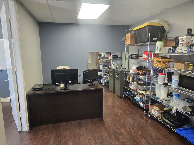 More Photos Of 3535 Farquhar Ave, Los Alamitos Office Residential For Lease