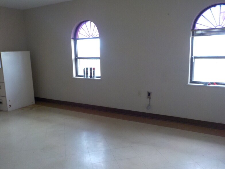 More Photos Of 13785 FM 3067, La Feria Loft Creative Space For Lease