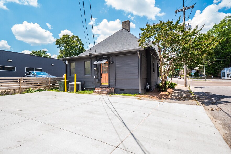 More Photos Of 574 S Cooper St, Memphis Office For Lease