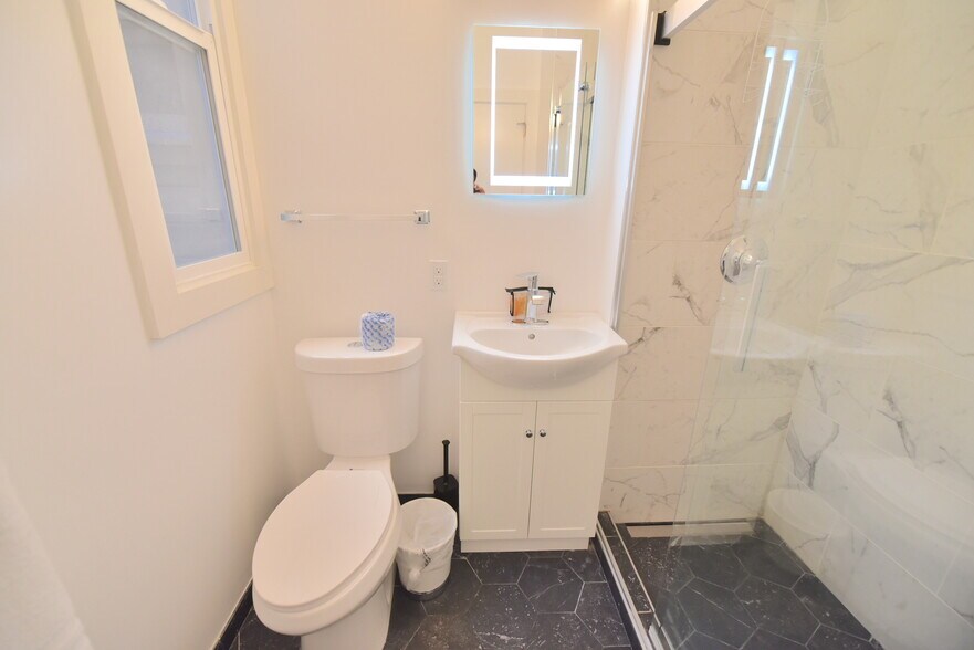More Photos Of 1075 O'Farrell St, San Francisco Apartments For Sale