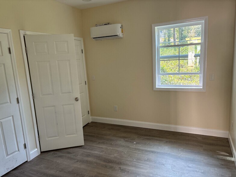 More Photos Of 198 Cowan St, Rutherfordton Apartments For Sale