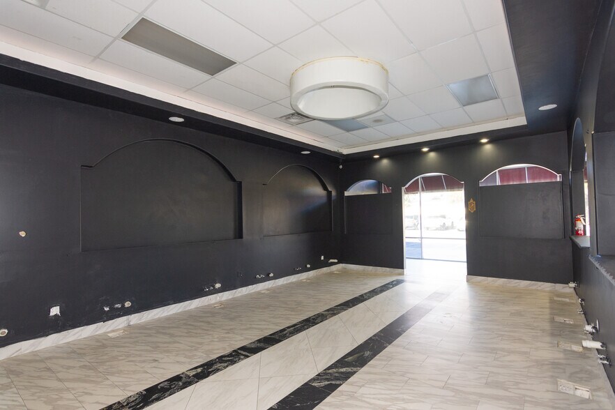 More Photos Of 399 W Louis Henna Blvd, Austin Unknown For Lease