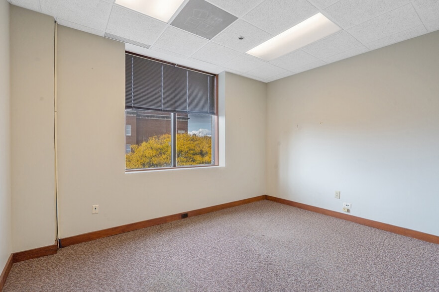 More Photos Of 344 W Genesee St, Syracuse Loft Creative Space For Lease