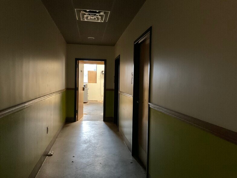 More Photos Of 37-41 North St, Pittsfield Storefront For Lease