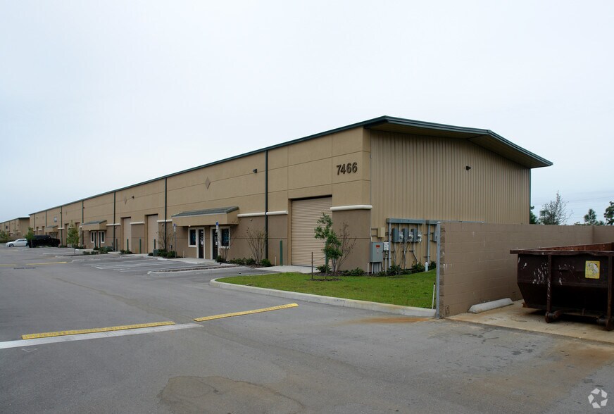 Primary Photo Of 7466 Narcoossee Rd, Orlando Light Distribution For Lease